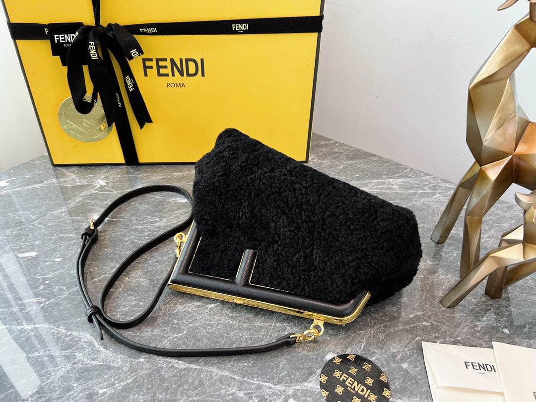 Fendi 38