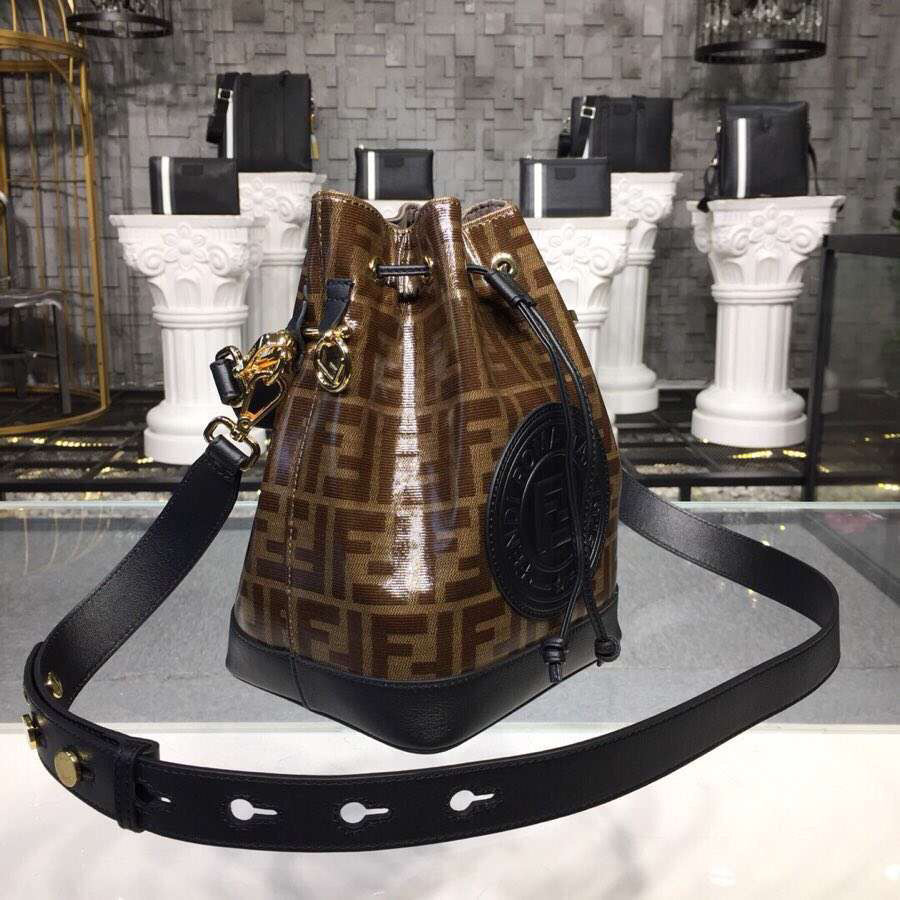 Fendi 15