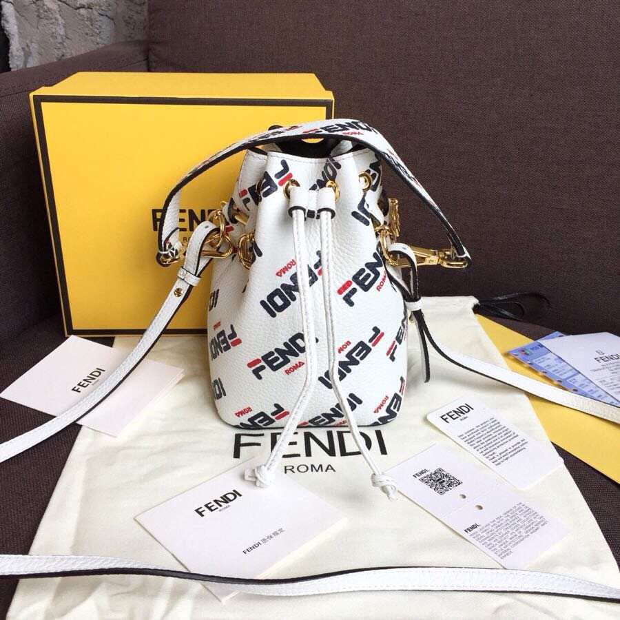 Fendi 19