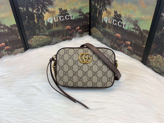 Gucci 42