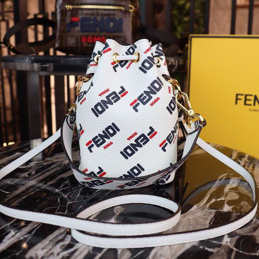 Fendi 19